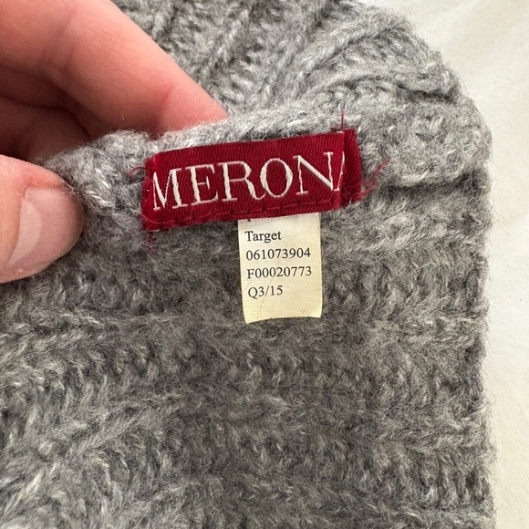 Stylish Knit Scarf Collection - Assorted Colors - Picture 11 of 11